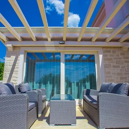 Сasa de vacaciones Nikolas Kaštelir